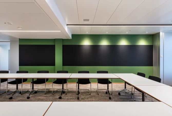 lgt-bleicherweg-wallwasher-und-lineare-beleuchtung-office-besprechungszimmer