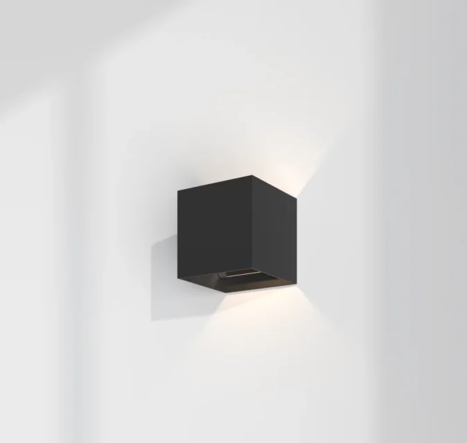 dice-surface-wall