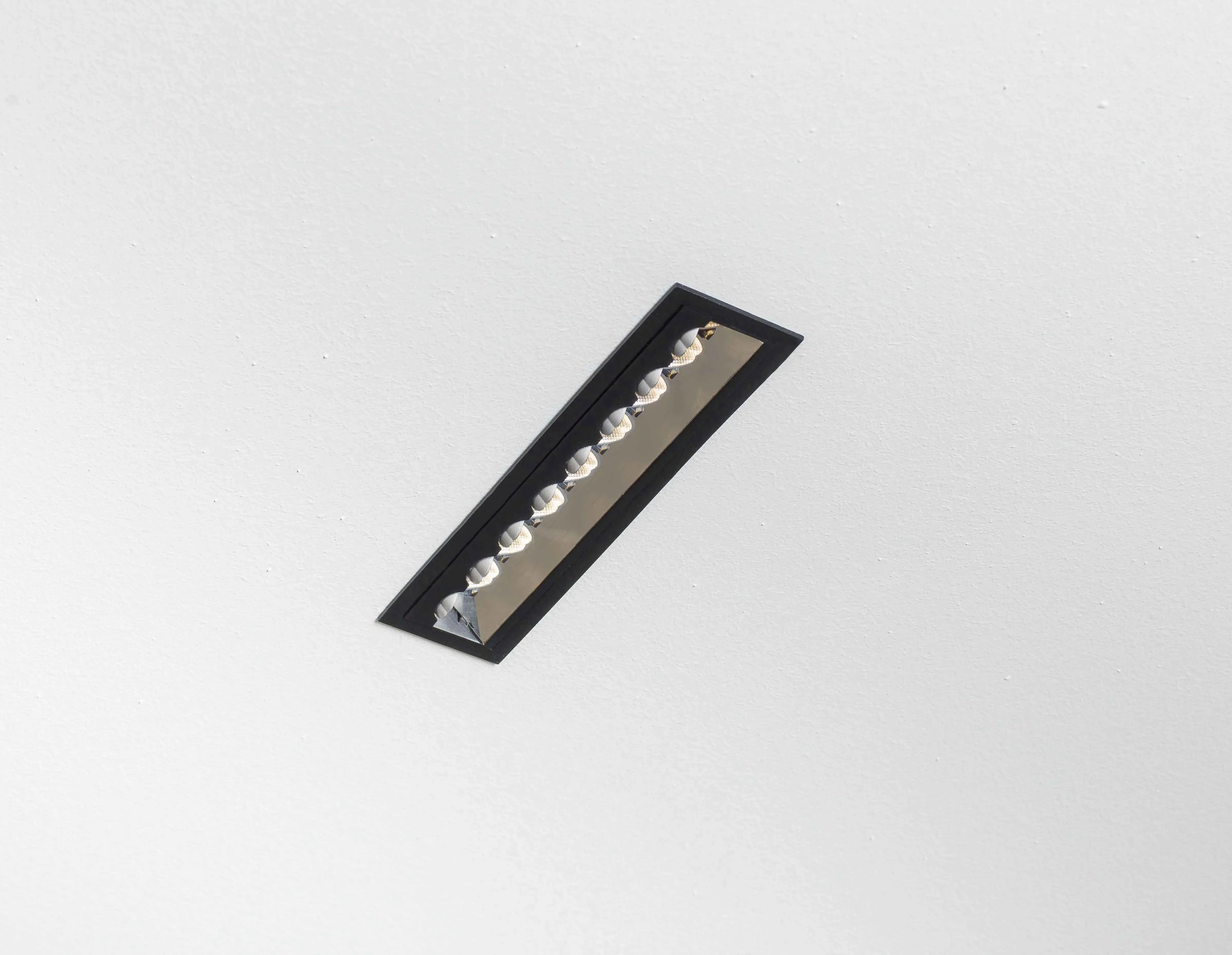 magiq-hollow-wallwash-einbau-strahler-3