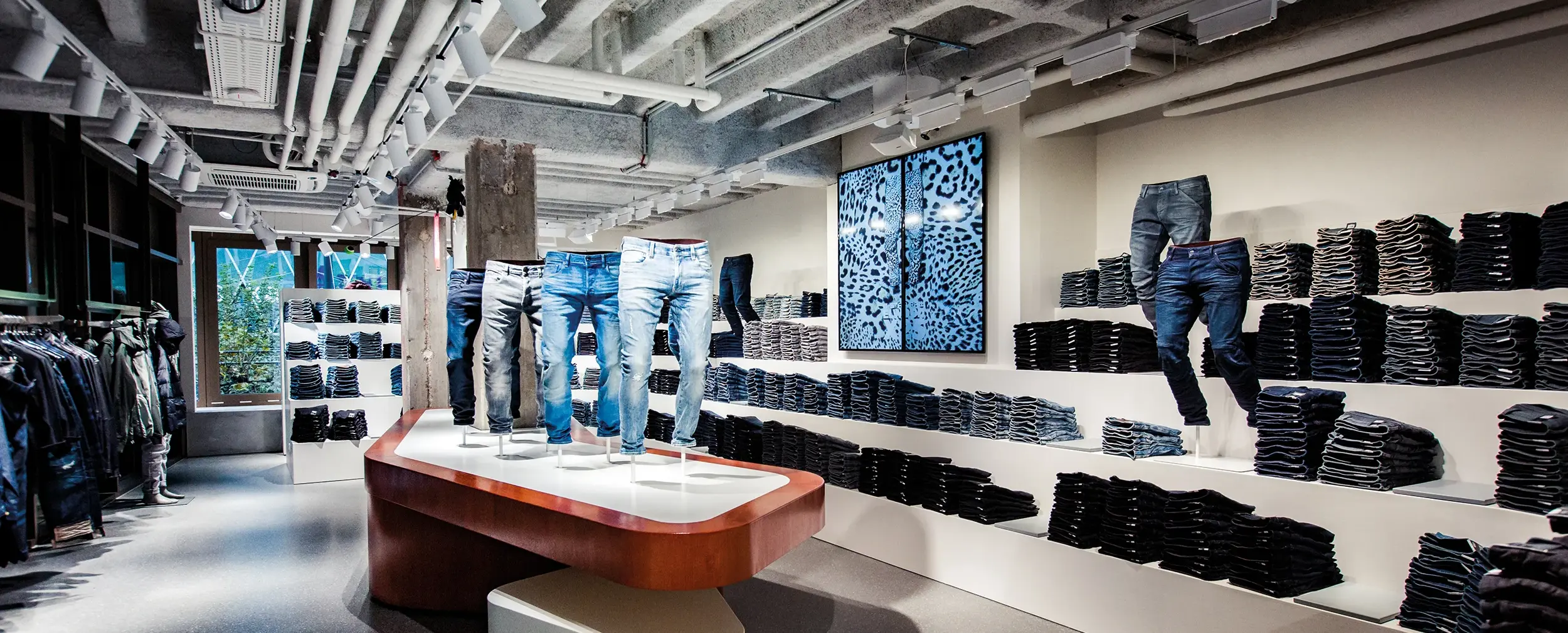 Denim Flagship Store