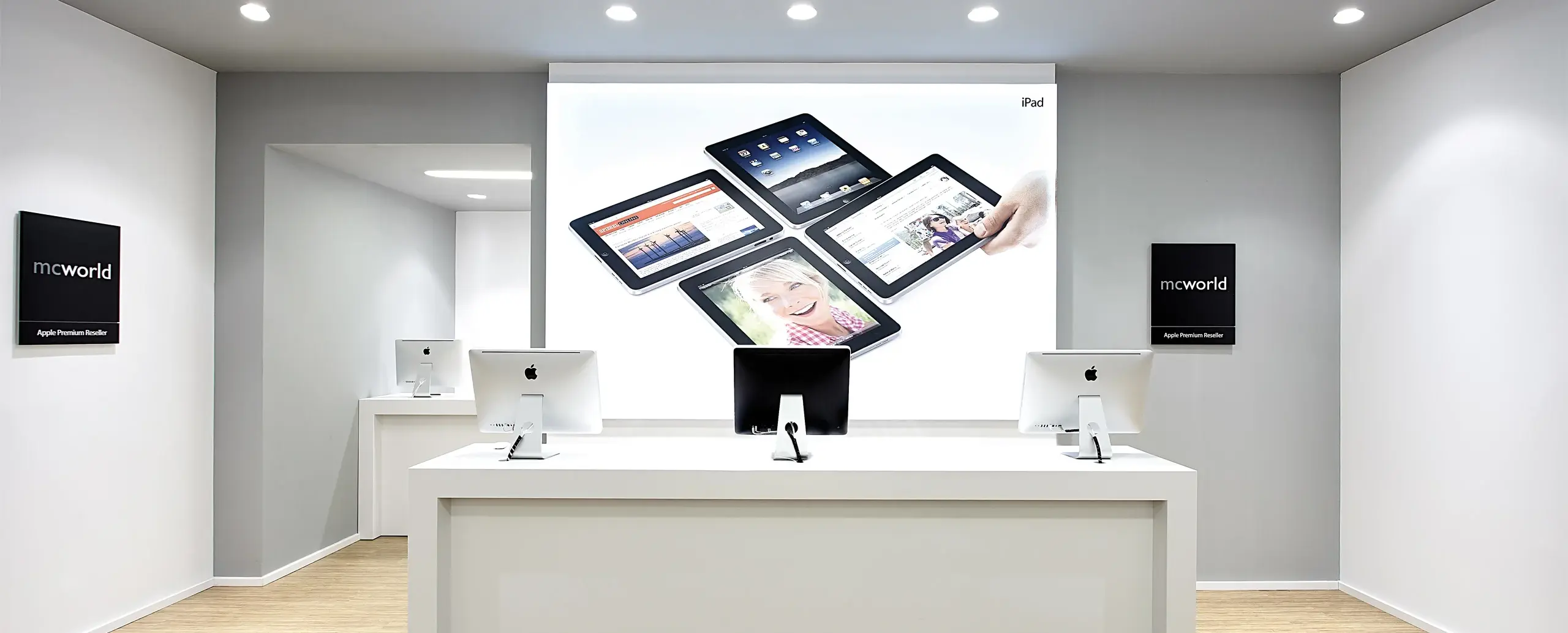 McWorld Apple Store